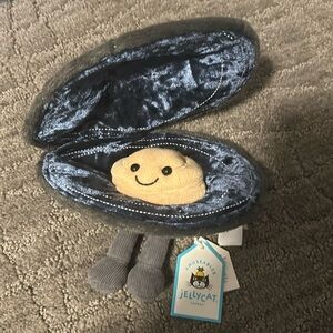 Brand new Michelle Mussel jellycat